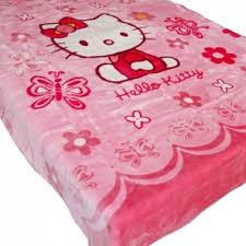 تصویر 2 از پتو هلو کیتی مخمل‌ نما با سطح ابریشمی