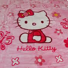 تصویر 4 از پتو هلو کیتی مخمل‌ نما با سطح ابریشمی