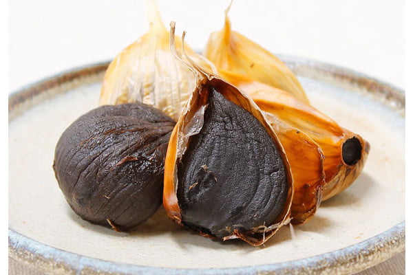 سیر سیاه حکیم زمانی فرآورده تخمیری با کیفیت پایدار