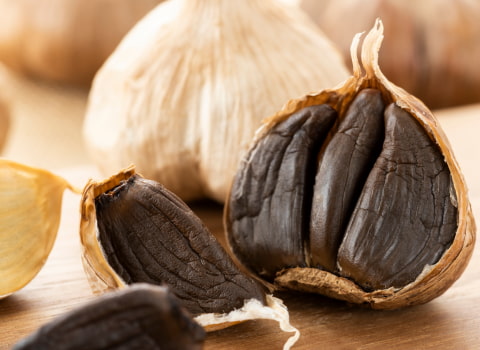 تصویر 4 از سیر سیاه خوراکی با فرآوری استاندارد و بهداشتی