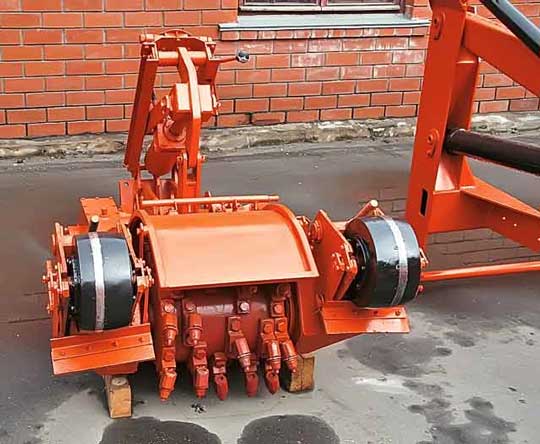 تصویر 2 از گاو آهن ابرهارد شرق عملکرد یکنواخت در زمین‌ های وسیع