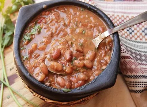 تصویر 3 از کنسرو لوبیا با گوشت مناسب تغذیه روزانه