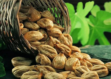 انجیر خشک شیراز ترکیب کامل مغذی و سالم