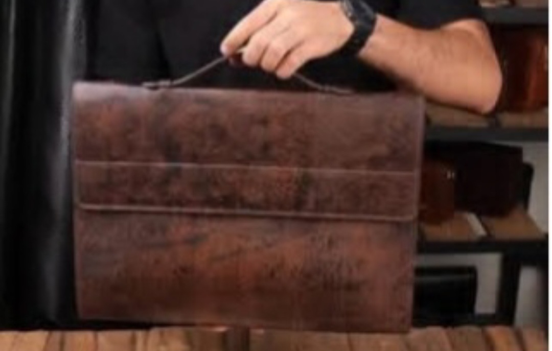 کیف اداری چرم گاوی با قیمت استثنایی