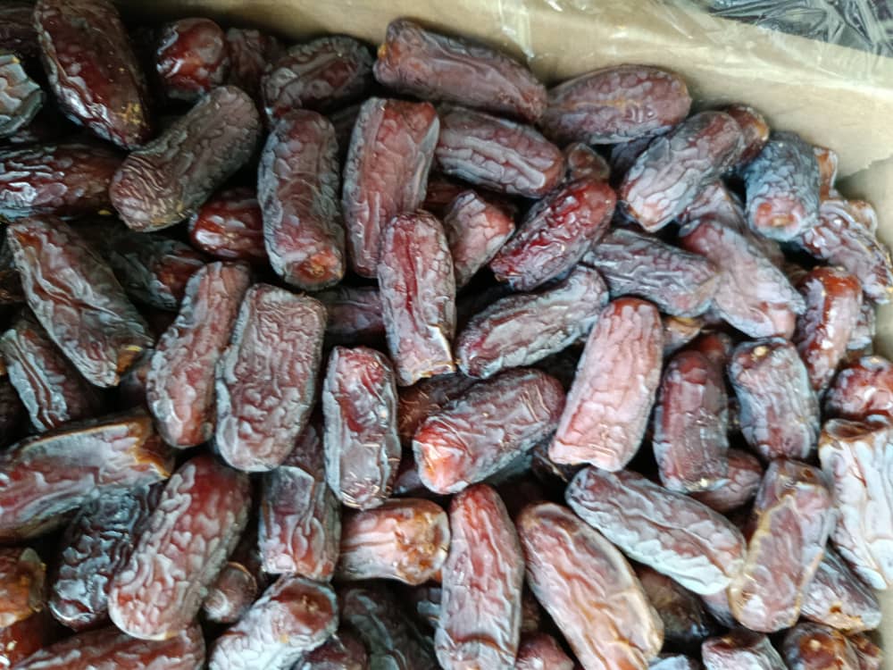 تصویر 3 از خرما پیارم لوکس تازه و تر وارداتی