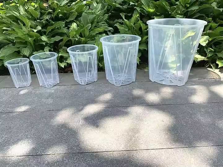 تصویر 3 از گلدان پلاستیکی پایه بلند مناسب دکوراسیون رسمی