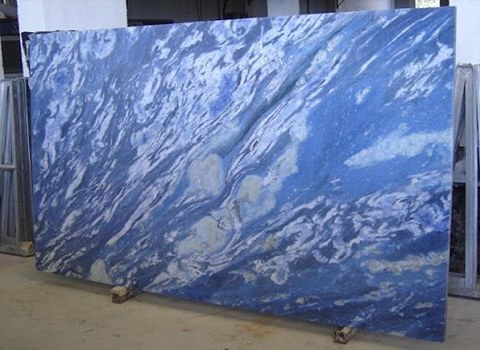 تصویر 4 از سنگ تراورتن آبی با ساختار سبک و مقاوم