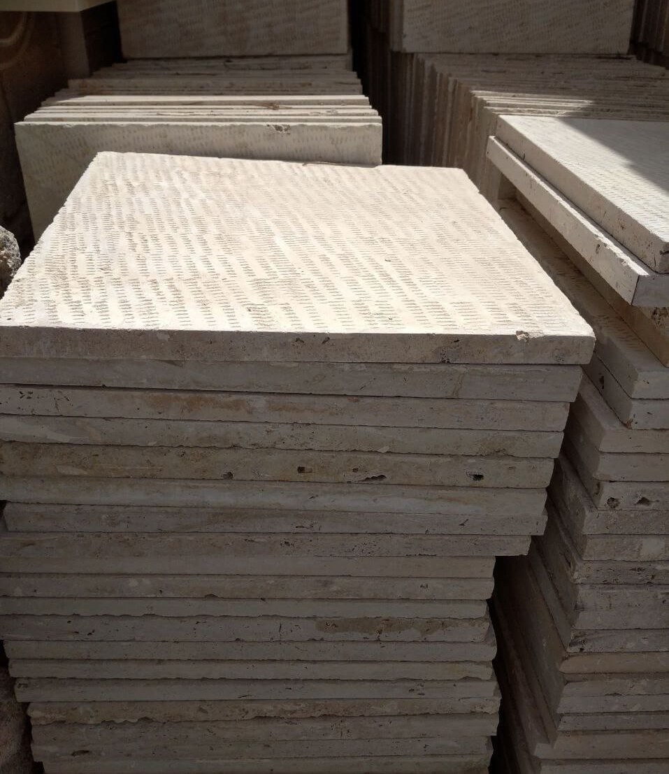 تصویر 1 از خرید عمده انواع سنگ تراورتن تیشه ای با قیمت ویژه