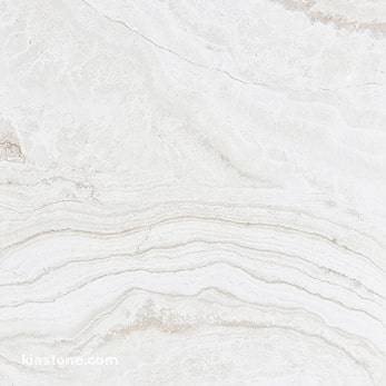 سنگ تراورتن سفید با سطح صیقلی و جلوه طبیعی