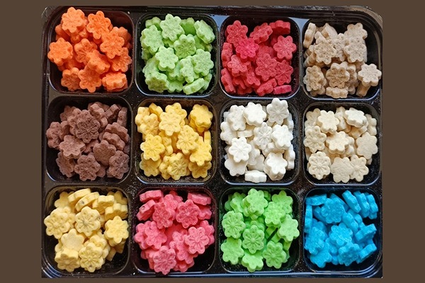 تصویر 2 از نبات قالبی دمنوشی با بلور های شفاف و یکدست