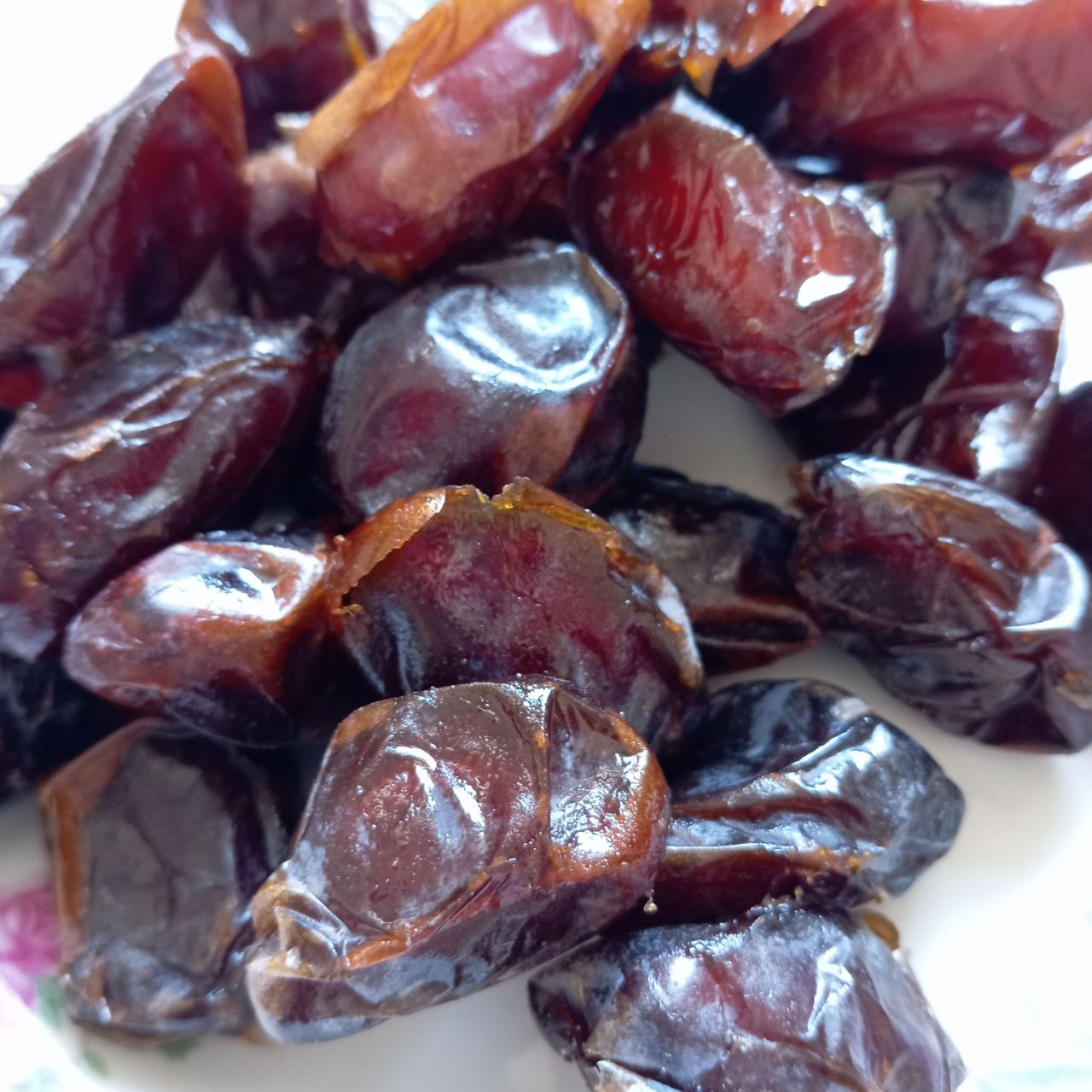 تصویر 1 از خرید خرما کبکاب کارتنی + قیمت ویژه