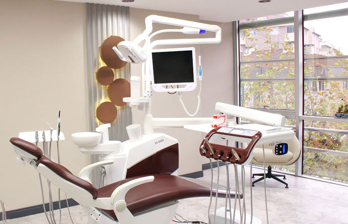 تصویر 4 از یونیت دندانپزشکی شیک طب مجهز به سیستم یکپارچه ابزار و تجهیزات