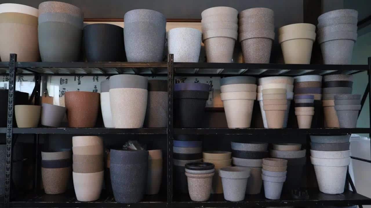 تصویر 3 از گلدان پلاستیکی قطر ۳۰ گزینه ای مطمئن برای کاشت