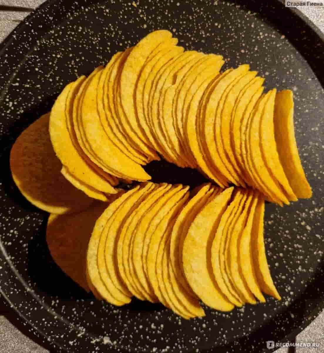 تصویر 2 از چیپس فیدل ماست و موسیر با ظاهر طلایی و اشتها برانگیز