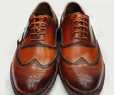 کفش چرم بندی با دوخت مقاوم و طراحی راحت