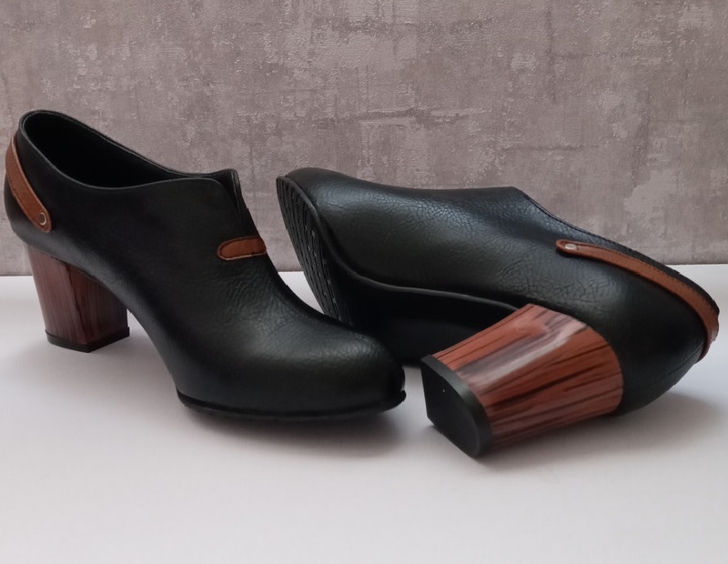 کفش چرم زنانه اداری با سبک مینیمال و راحتی مطمئن