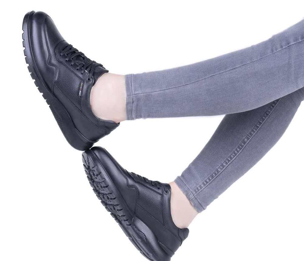 کفش چرم گاندو مدل مینیمال با ظاهری شیک و بادوام