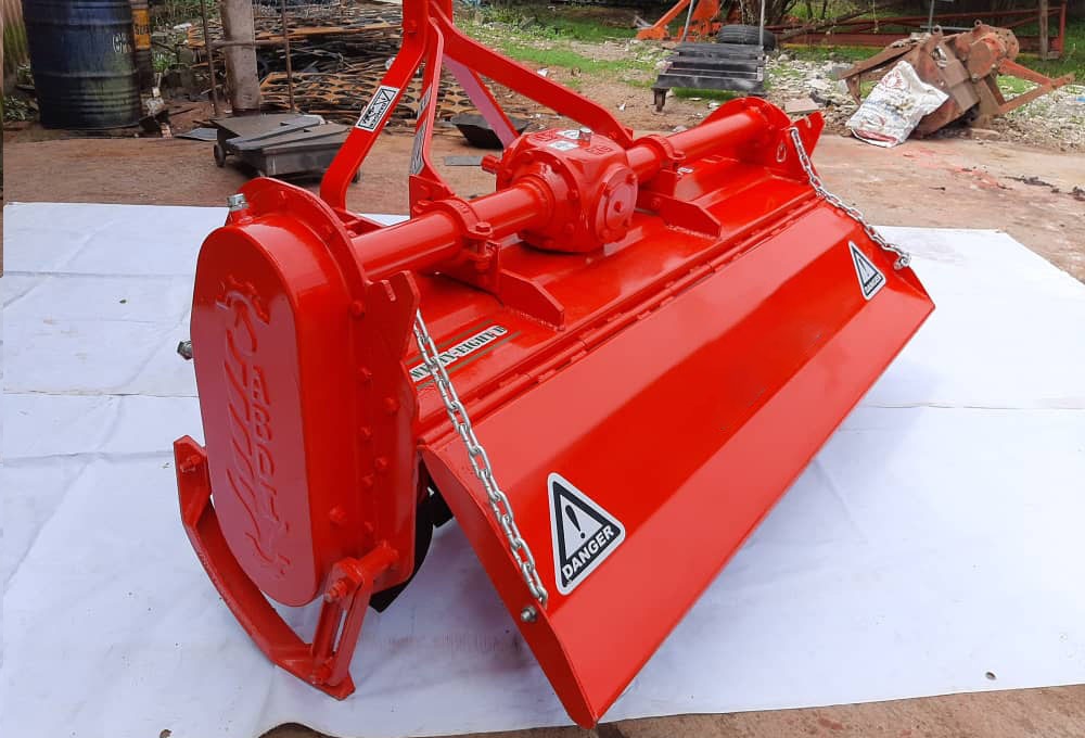 تصویر 1 از گاو آهن تراکتور 470 طراحی صنعتی مناسب شخم زمین‌ های بزرگ