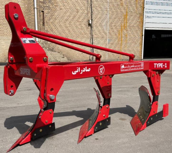 تصویر 4 از گاو آهن تراکتور 470 طراحی صنعتی مناسب شخم زمین‌ های بزرگ