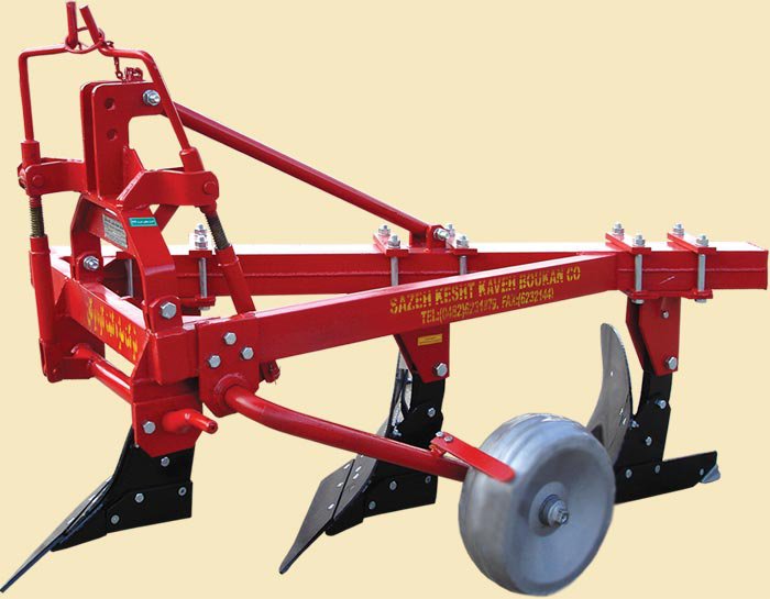 گاوآهن بوکان با بدنه تقویت‌ شده و عملکرد پایدار