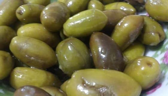 زیتون شور اقتصادی مناسب خرید عمده و خانوادگی