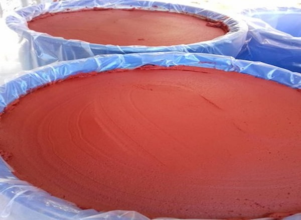 تصویر 3 از رب گوجه‌ فرنگی سنتی با رنگ طبیعی بدون سیاهی