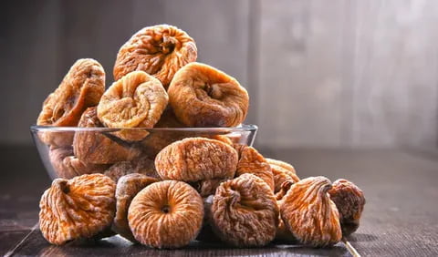 انجیر خشک سمنان ارگانیک با طعم طبیعی و شیرین