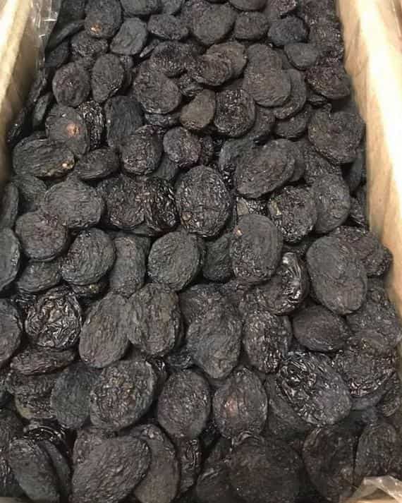 انجیر خشک سیاه پوست‌ تیره سایز درشت‌