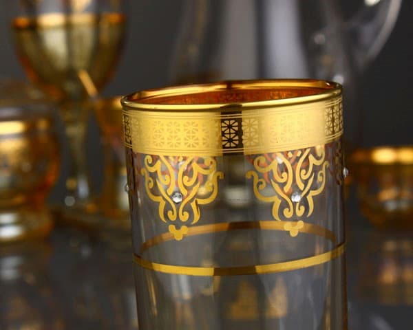 تصویر 2 از لیوان بلور طلایی شفاف با جلوه کریستالی زیبا