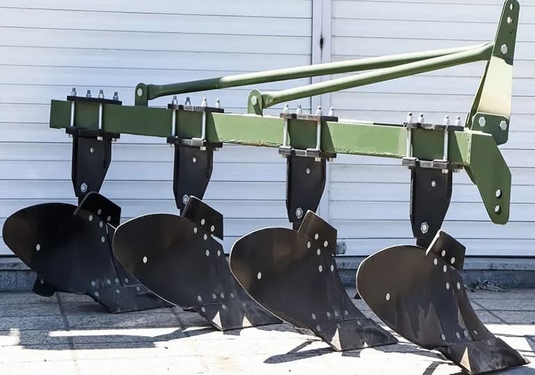 تصویر 3 از گاو آهن اصفهان با کیفیت بی نظیر و شرایط استثنایی