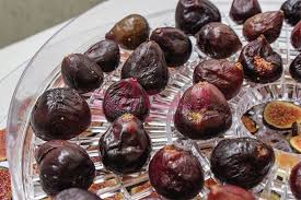 تصویر 1 از انجیر خشک مشکی محصولی سالم و دستچین با ظاهر جذاب