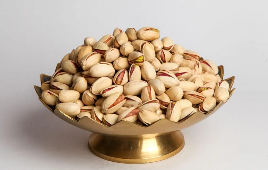 پسته احمدآقایی مناسب استفاده در ترکیب آجیل