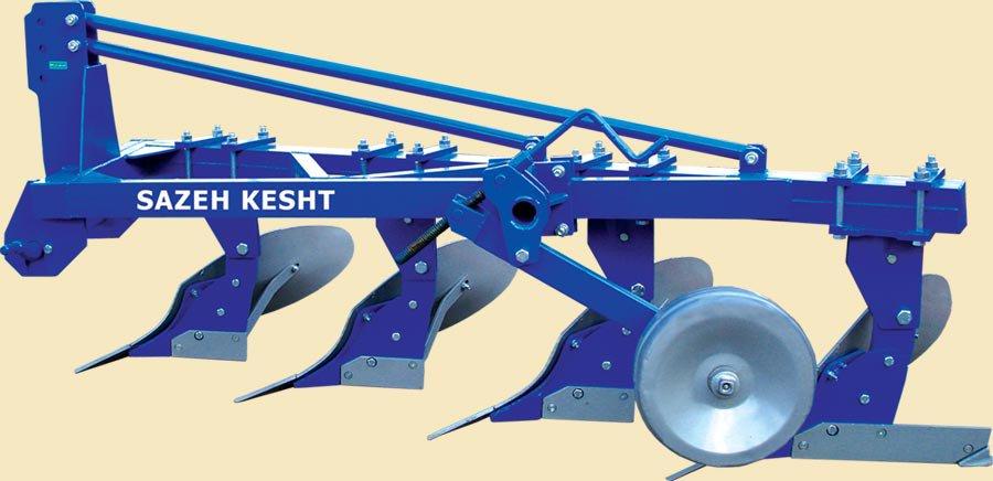 تصویر 4 از گاوآهن پیشتاز صنعت سازه مستحکم با تیغه‌ های زاویه‌ دار اختصاصی