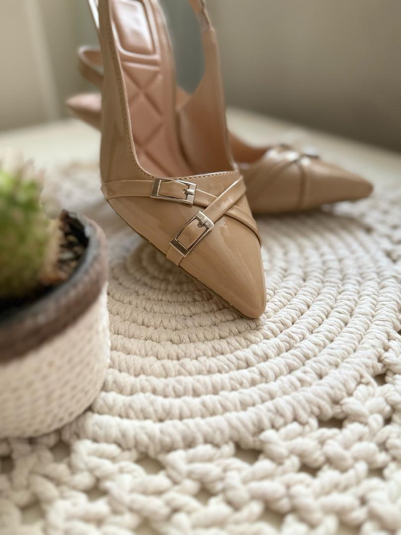 تصویر 2 از ارزان قیمت ترین صندل های زنانه مجلسی