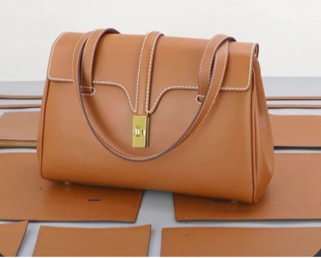 کیف دوشی زنانه چرم دستدوز با قیمت عالی