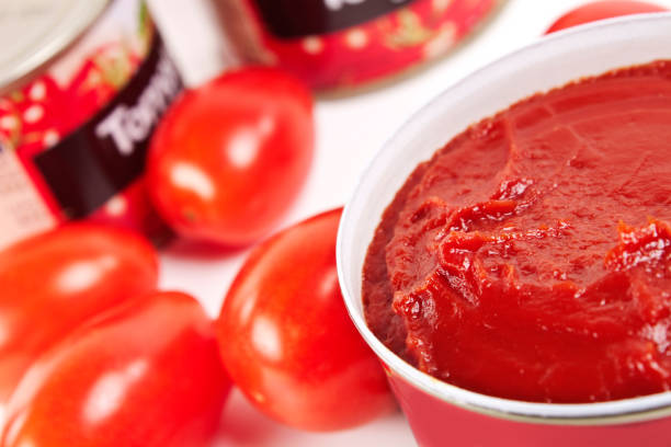 تصویر 2 از رب گوجه یک و یک با طعم طبیعی مناسب پخت انواع خورشت