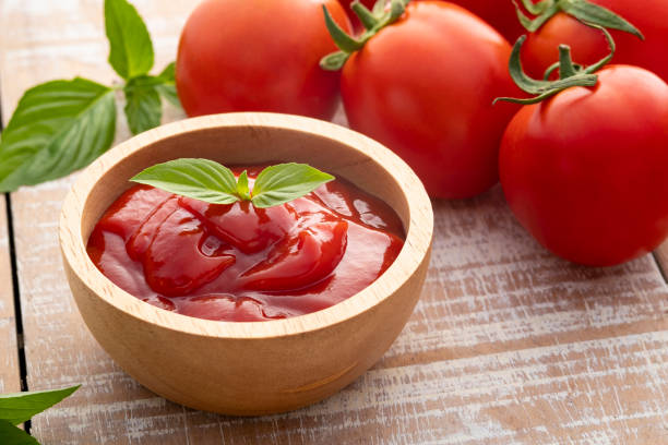 تصویر 2 از رب گوجه فرنگی اصالت با بسته بندی در محیط استریل