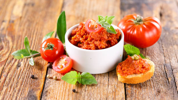 تصویر 5 از رب گوجه‌ فرنگی اعلا خانگی تهیه شده از گوجه های رسیده و قرمز