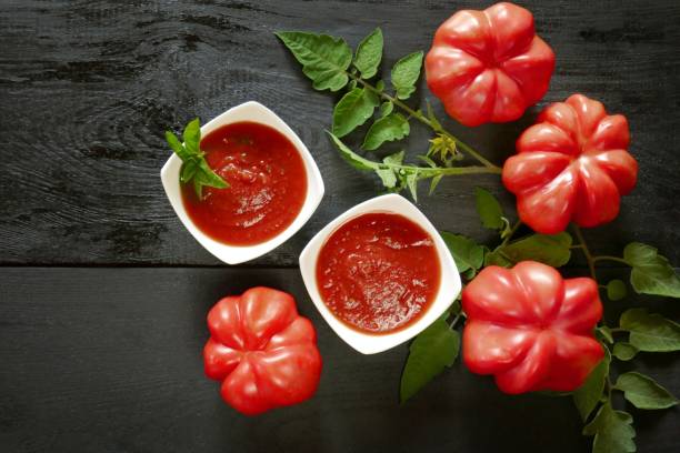 تصویر 5 از رب گوجه‌ فرنگی تکدانه با گوجه فرنگی تازه بدون افزودنی و نگهدارنده