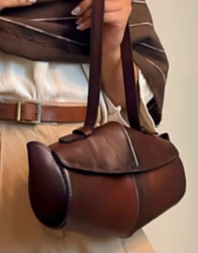 کیف دوشی زنانه مجلسی چرم دستدوز با فروش استثنایی