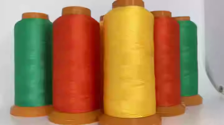 تصویر 3 از نخ پلی استر ضخیم با مقاومت بالا برای تولید پوشاک
