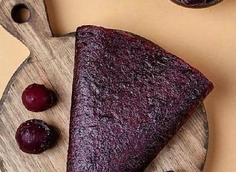 لواشک الو بخارا کرمی کشسان کهربایی با طعمی فوق العاده