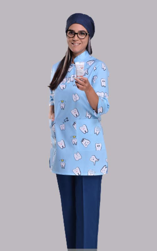 تصویر 2 از لباس پرستاری عروسکی پارچه نرم و تن‌ خور عالی