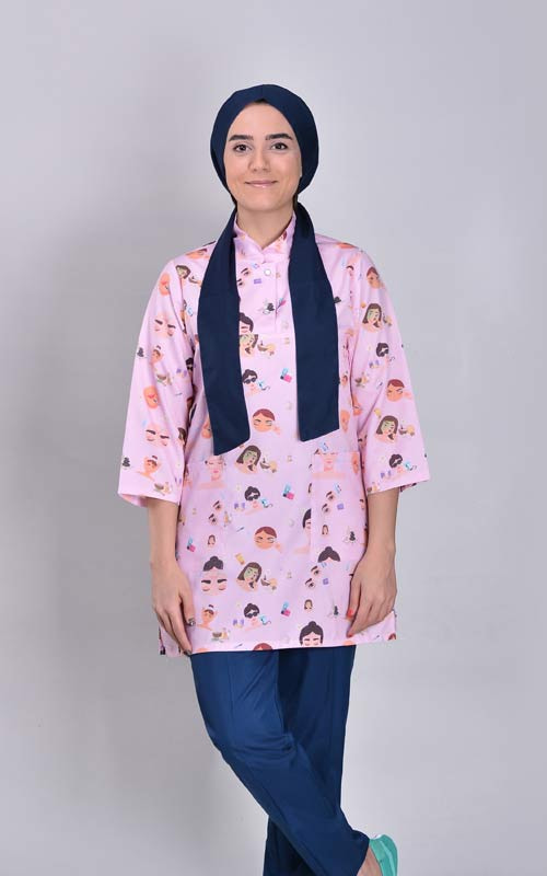 تصویر 3 از لباس پرستاری عروسکی پارچه نرم و تن‌ خور عالی