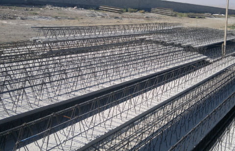 تصویر 3 از میلگرد ادکا طراحی شده برای سازه‌ های فولادی سنگین با ابعاد استاندارد