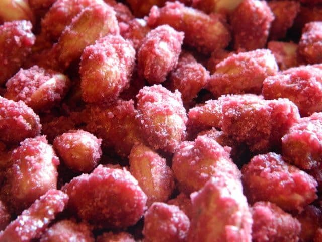 تصویر 2 از بادام زمینی روکشدار تند مخصوص دورهمی های عصرانه با بافت شکننده