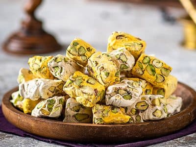 فروش گز بادامی