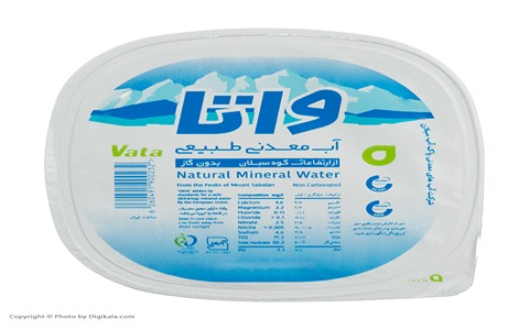 تصویر 4 از آب معدنی طبیعی رویال واتا مناسب ورزشکاران و فعالیت‌ های بیرون