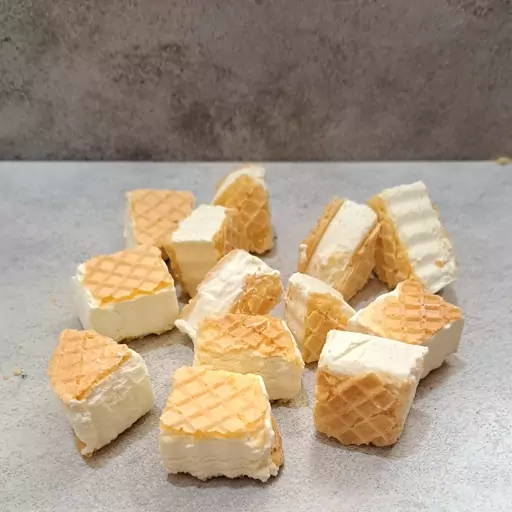 تصویر 2 از بستنی خشک با طعم بستنی نونی سبک و کرم دار مناسب میان وعده‌ های سالم