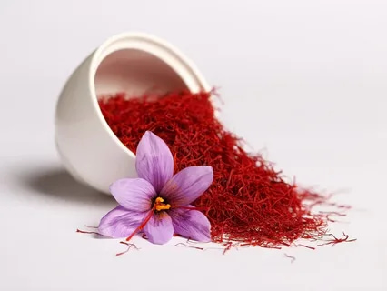 زعفران سحرخیز بسته بندی شکیل و کاملاً بهداشتی